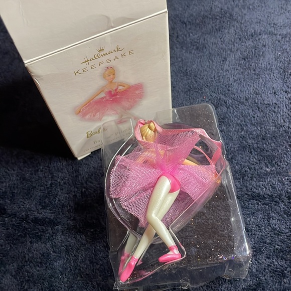 Hallmark keepsake Barbie Prima in Pink Christmas ornament. Barbie Ballerina 2010 - Picture 14 of 16